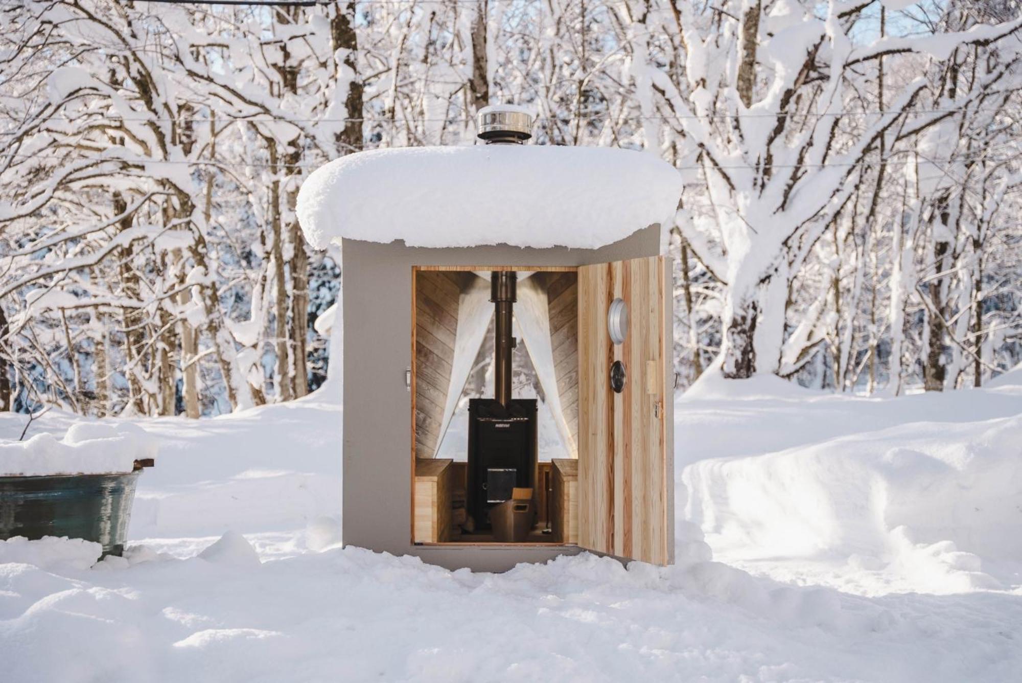 Отель Lamp Nojiriko Shinano  Экстерьер фото